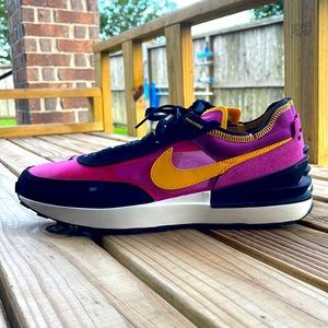 Sz 13 Nike Waffle One  DA7995-600